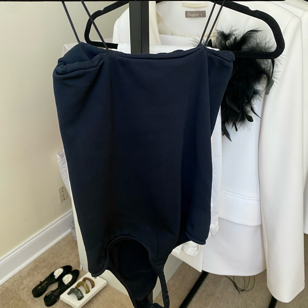 Lavarice fitted cotton bodysuit, size XS.